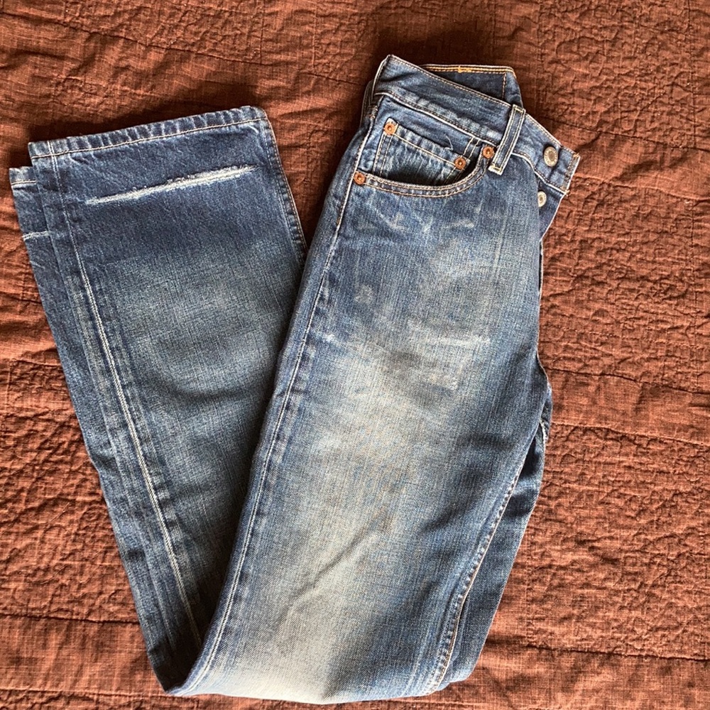 Distressed Levi’s - Picture 5 of 6